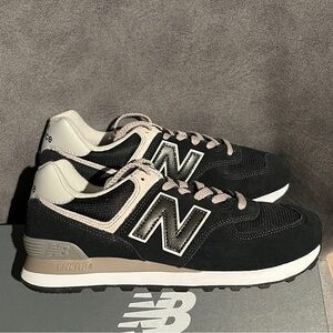 New Balance Women’s Sneakers 574 Black Size 9.5 US